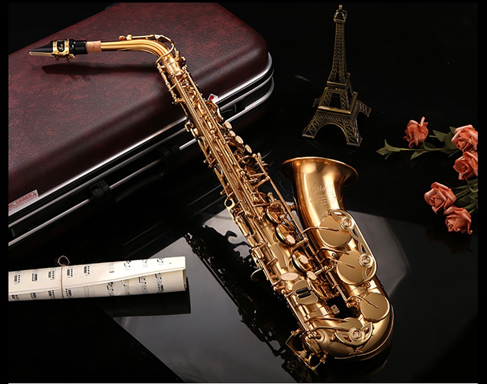 533AS沙金中音薩克斯高清圖 533AS沙金中音薩克斯高清圖