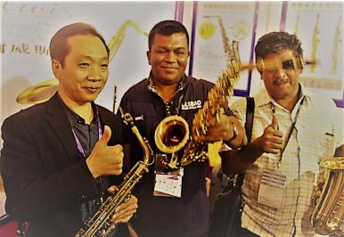 [布魯克斯]薩克斯薩手展會演奏杰爾威斯